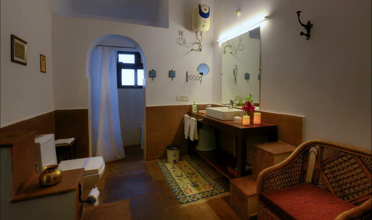 Courtyard House 호텔 Kānha 외부 사진